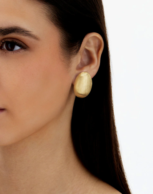 "Muse" gold pearl stud earrings (large)